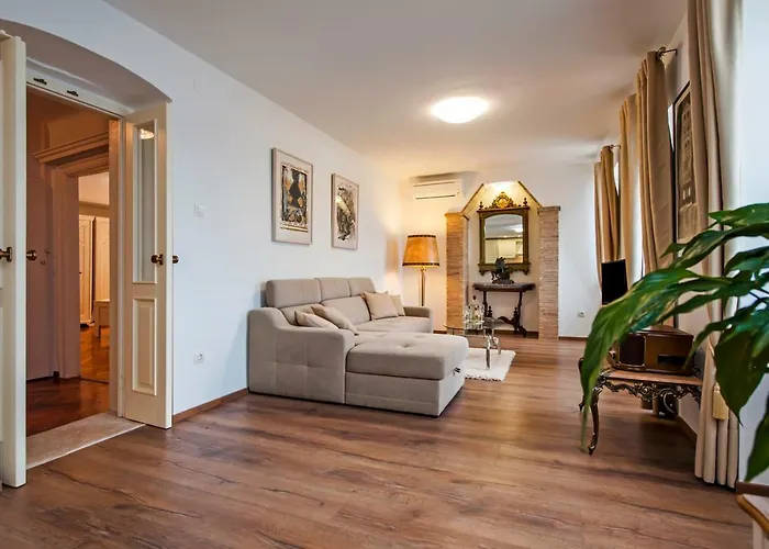 Apartamento Adriana *