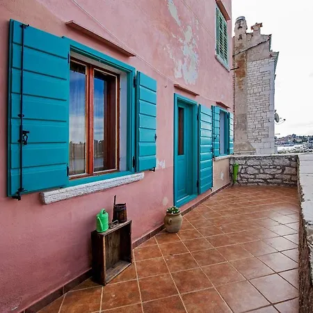 Apartman Adriana *